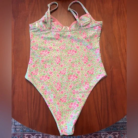 Kulani Kinis one piece swimsuit - Picture 4 of 4